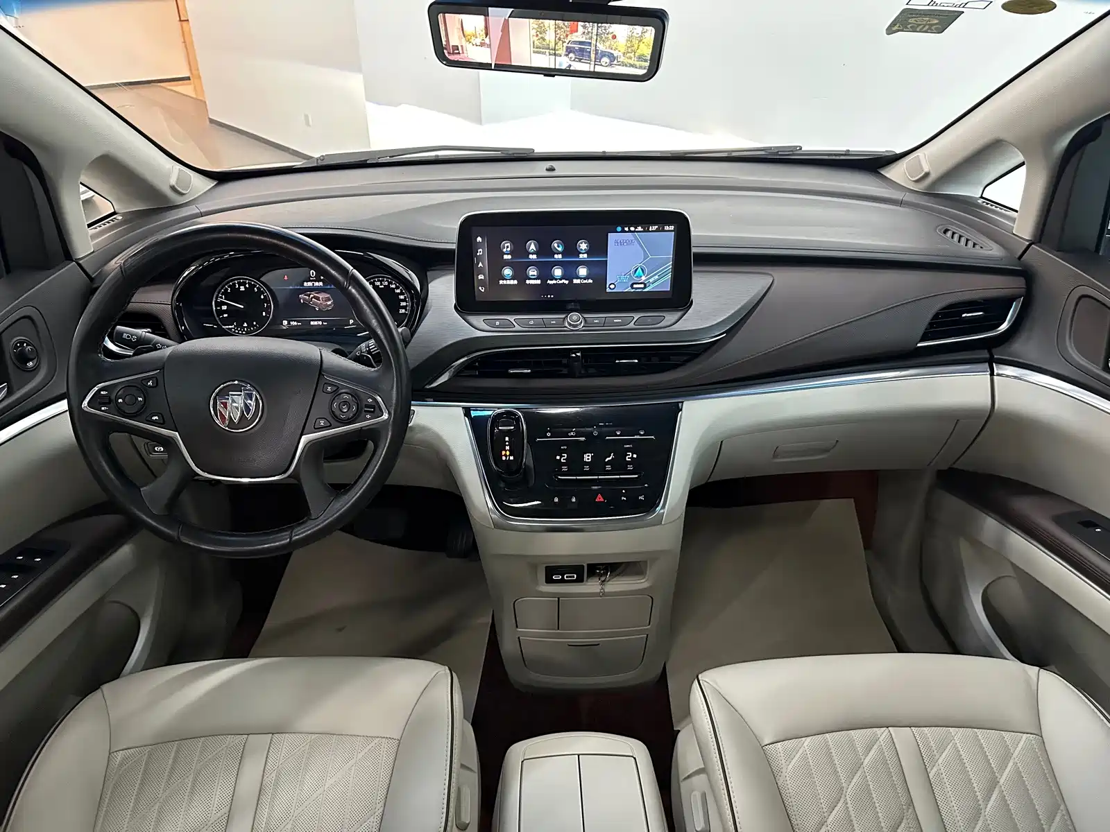 Фото 16 - Buick GL8