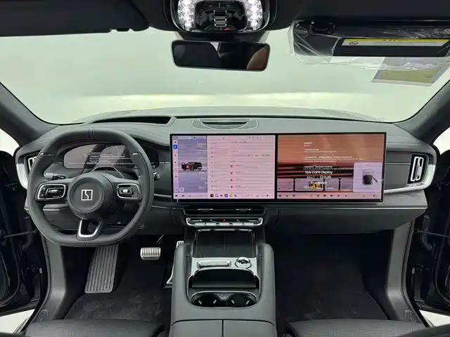 2026 ZEEKR 8X