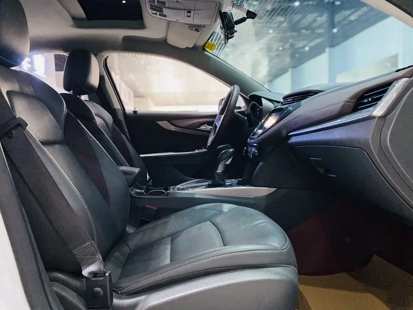 Chevrolet Malibu 2017 1.5T Automatic Luxury Edition фото 13