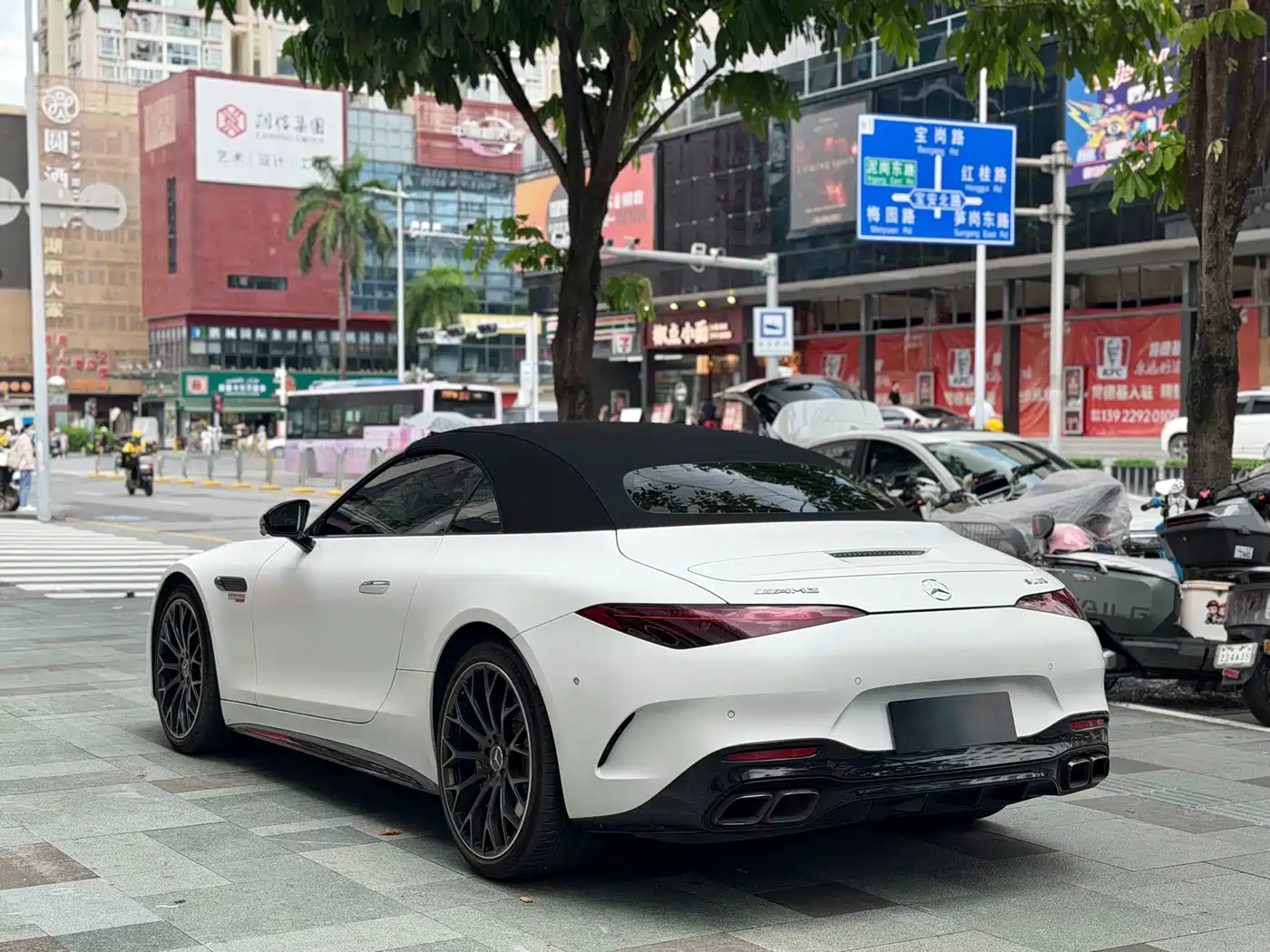 Mercedes-Benz SL-Class AMG 2025 2024 AMG SL 63 4MATIC+