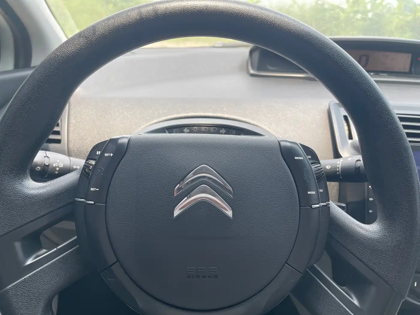 Citroën C-Quatre 2013 2013 Model Sedan 1.6L Automatic Premium Style
