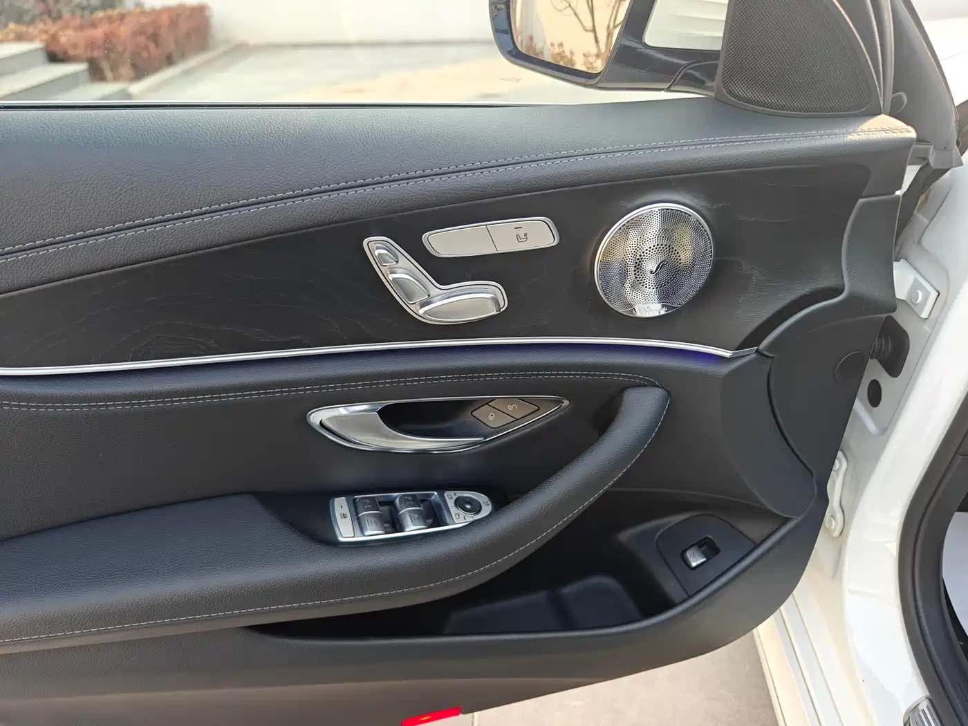 Mercedes-Benz E-Class 2016 E 200 L Sport Type фото 10