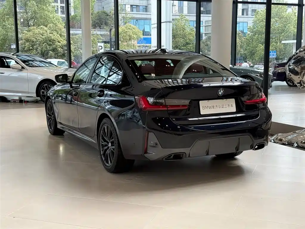 BMW 3 Series 2024 325i M Sport Shadowline Package фото 15