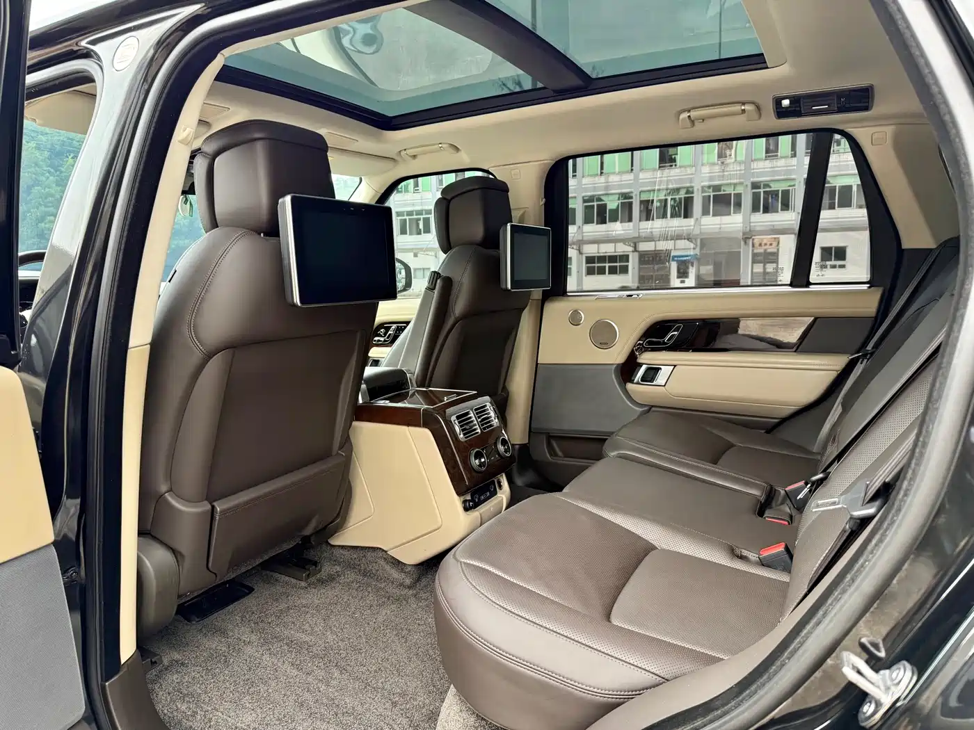 LAND ROVER RANGE ROVER