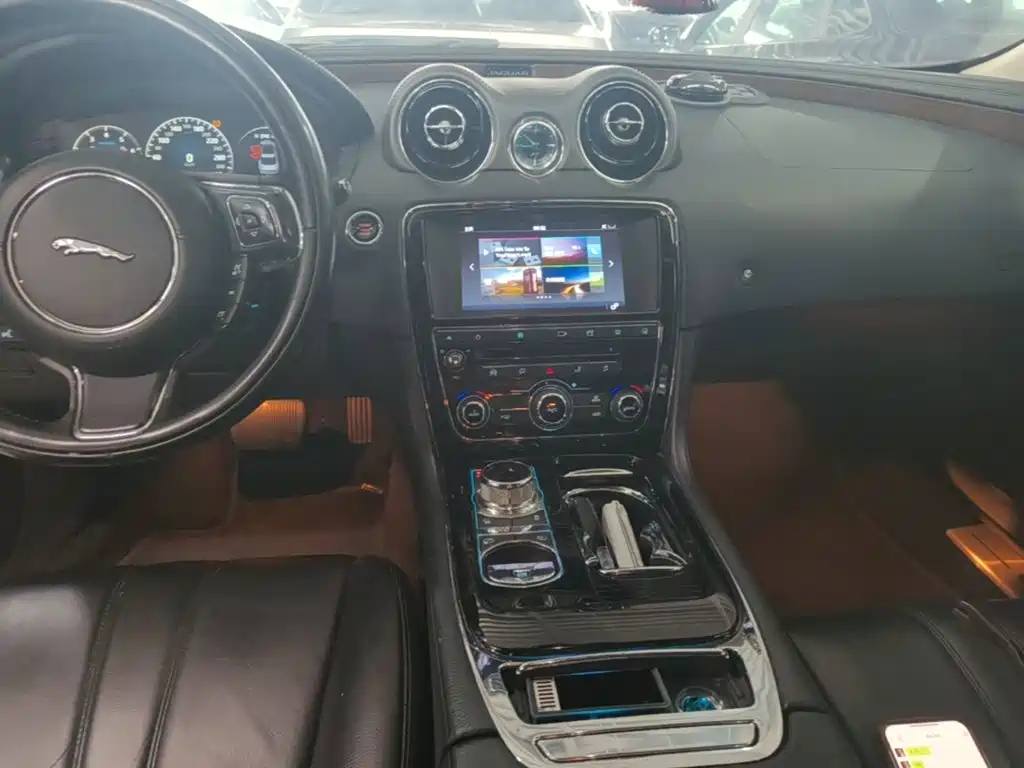 Jaguar XJ 2017 2016 XJL 3.0 SC 2WD Elegance Business Edition