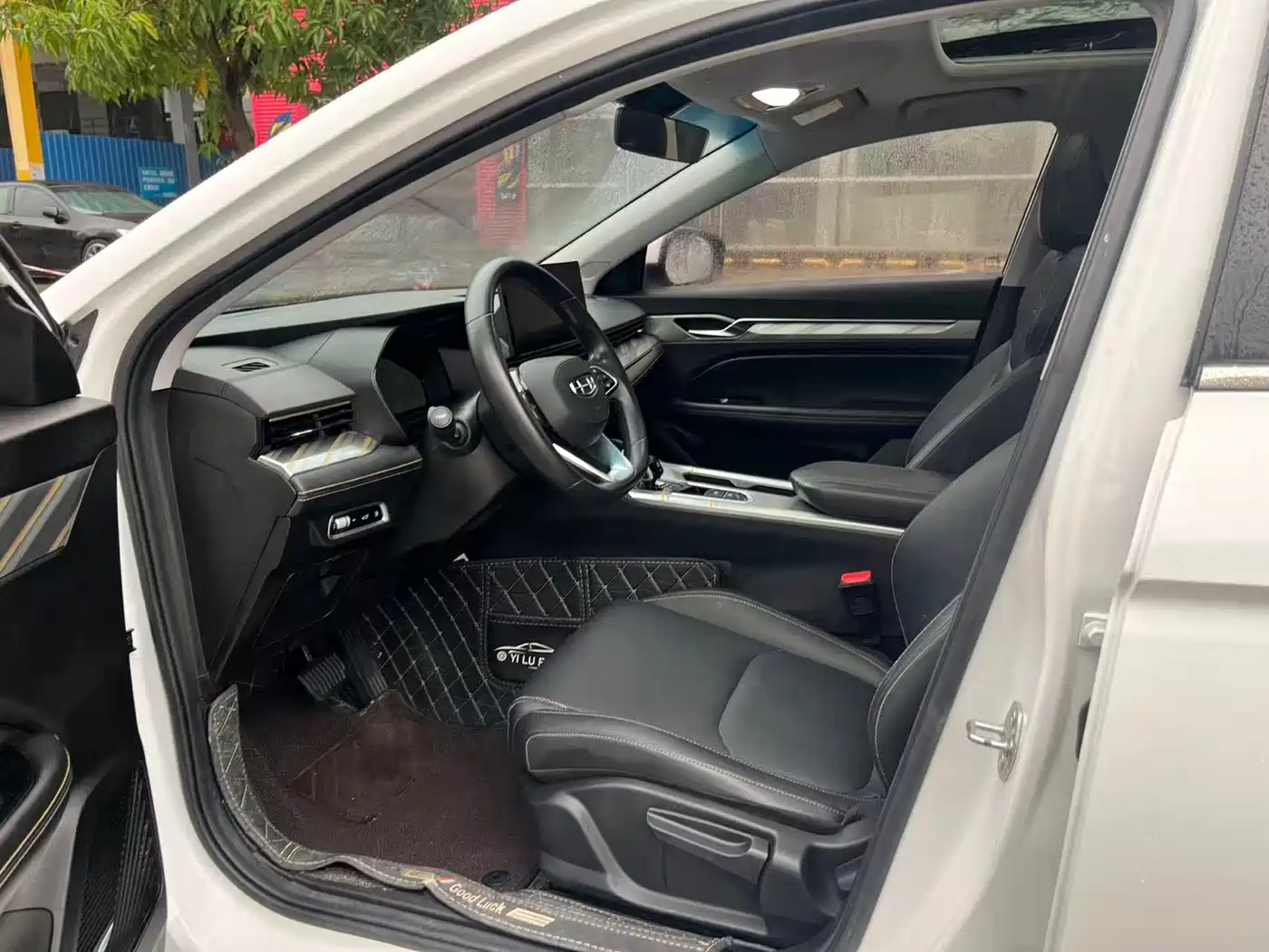 GEELY AUTOMOBILE EMGRAND L HIP