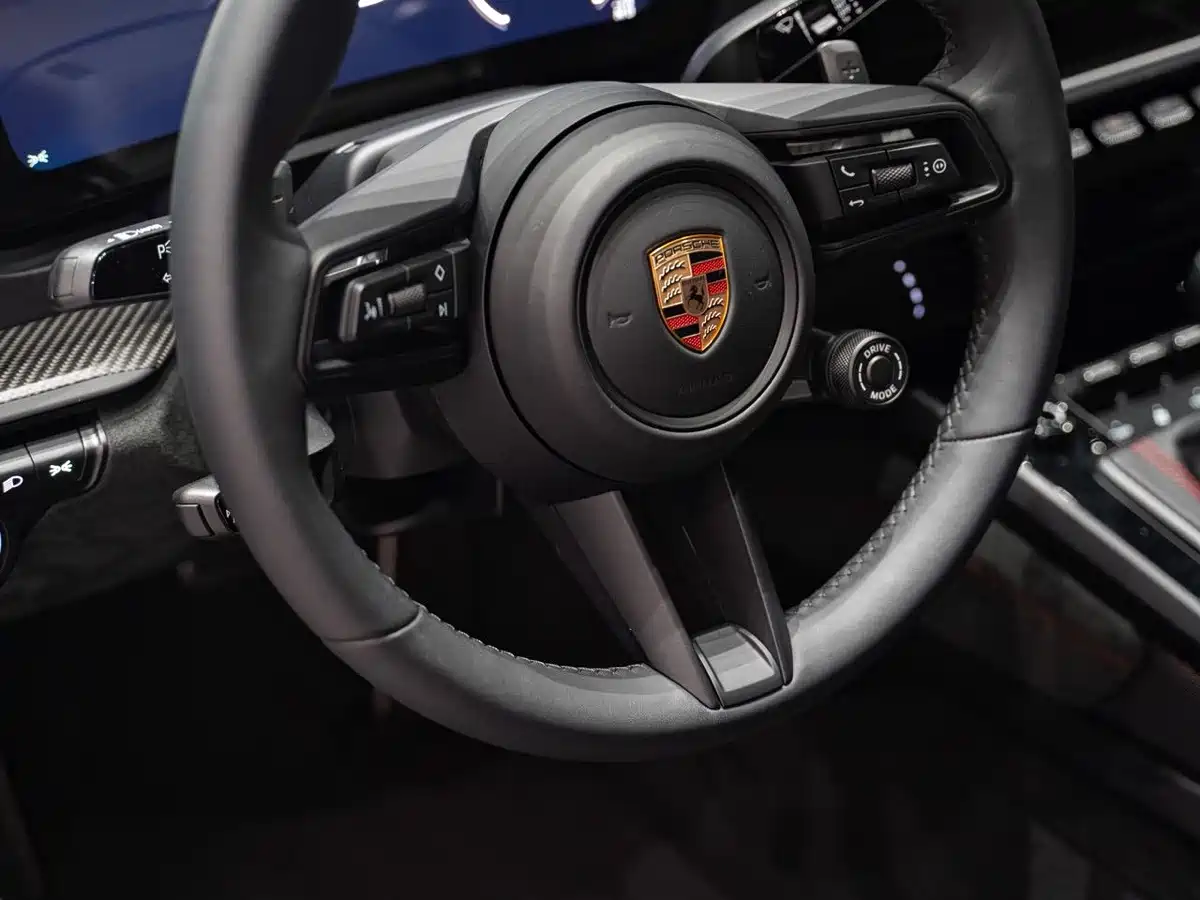 Photo 20 - Porsche 911