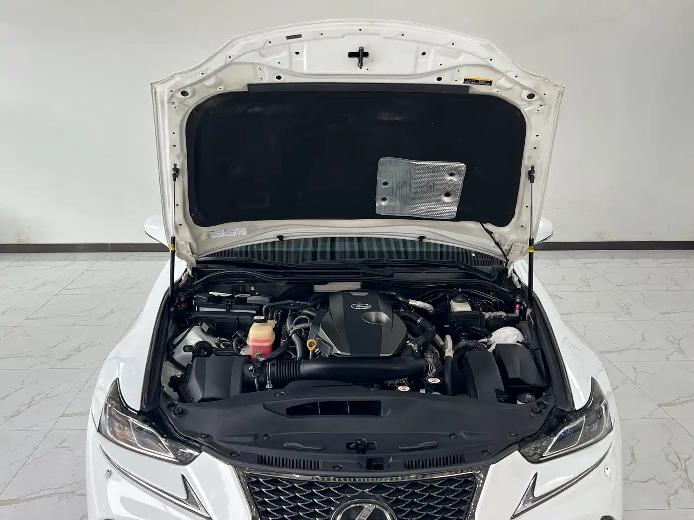 Lexus IS 2017 300 F SPORT фото 28