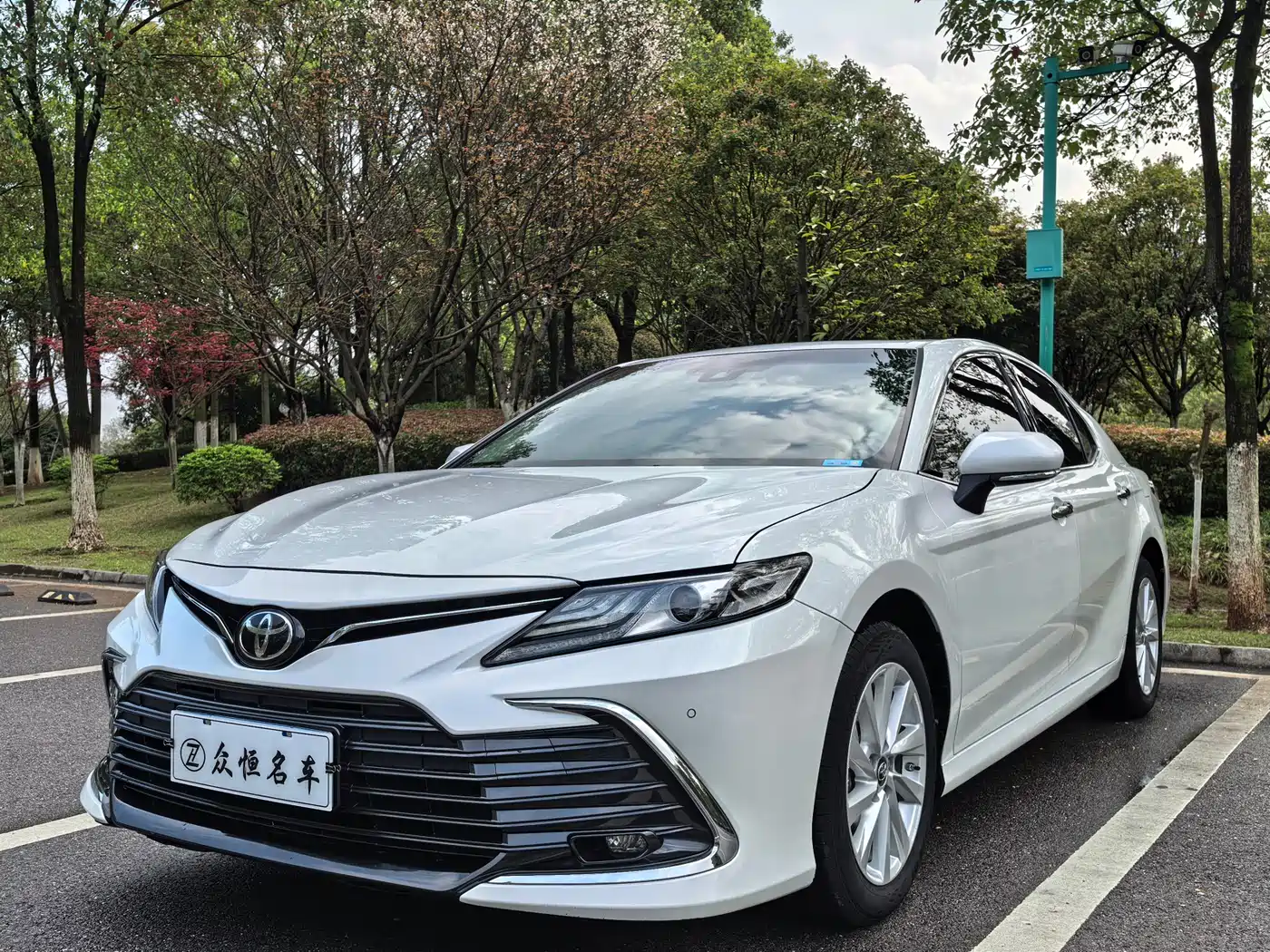 Toyota Camry 2021 2.0G Luxury Edition