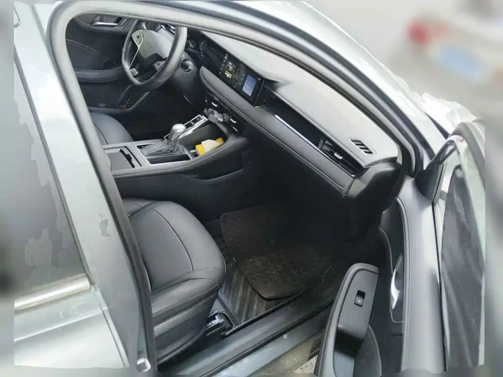 Roewe i5 2026 2026 1.5L CVT Luxury
