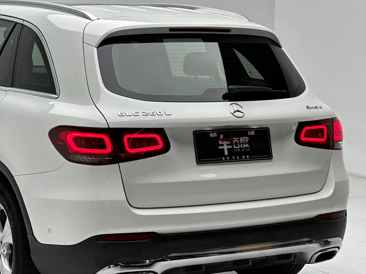 Mercedes-Benz GLC 2020 Facelift GLC 260 L 4MATIC Dynamic фото 12