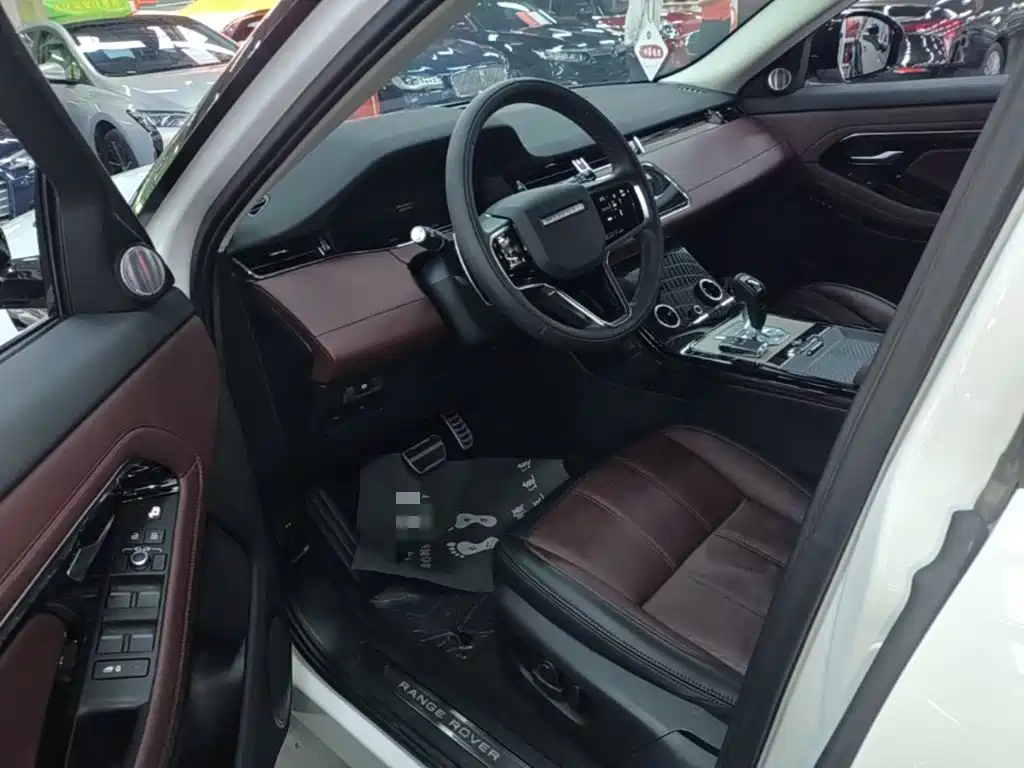 Land Rover Range Rover Evoque 2024 2023 Range Rover Evoque L 249PS Premium Luxury Edition