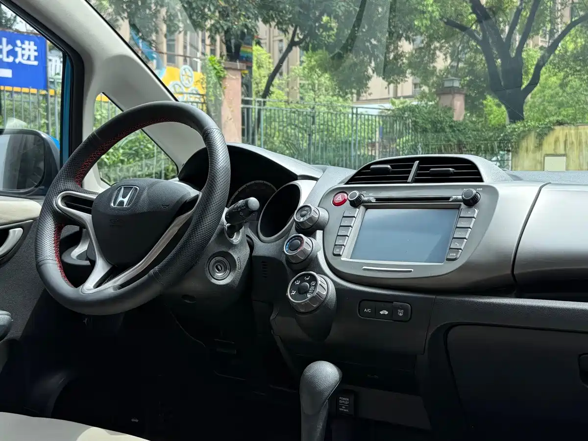 Honda Fit 2013 2011 1.3L Automatic Comfort