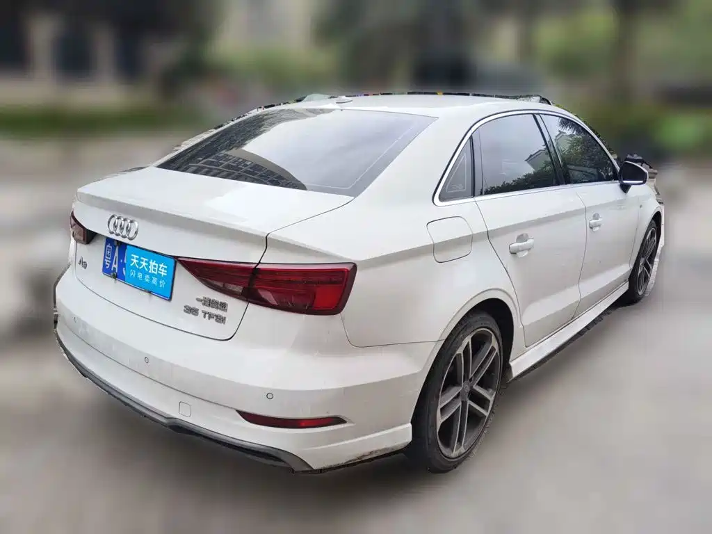 Фото 2 - Audi A3