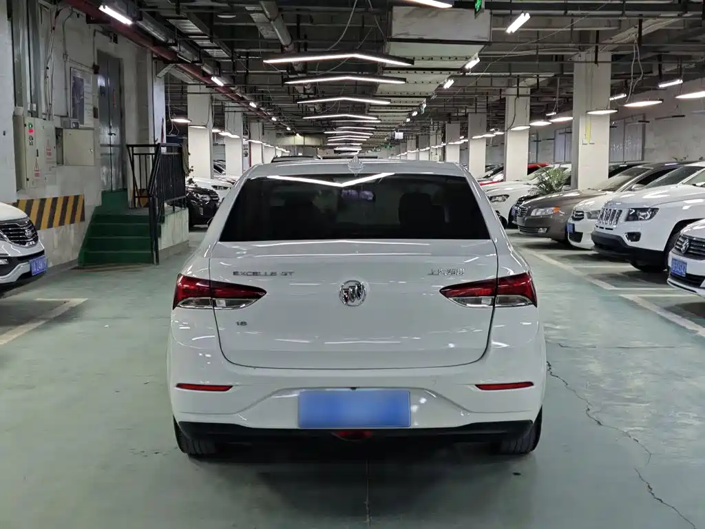 Фото 25 - Buick Excelle