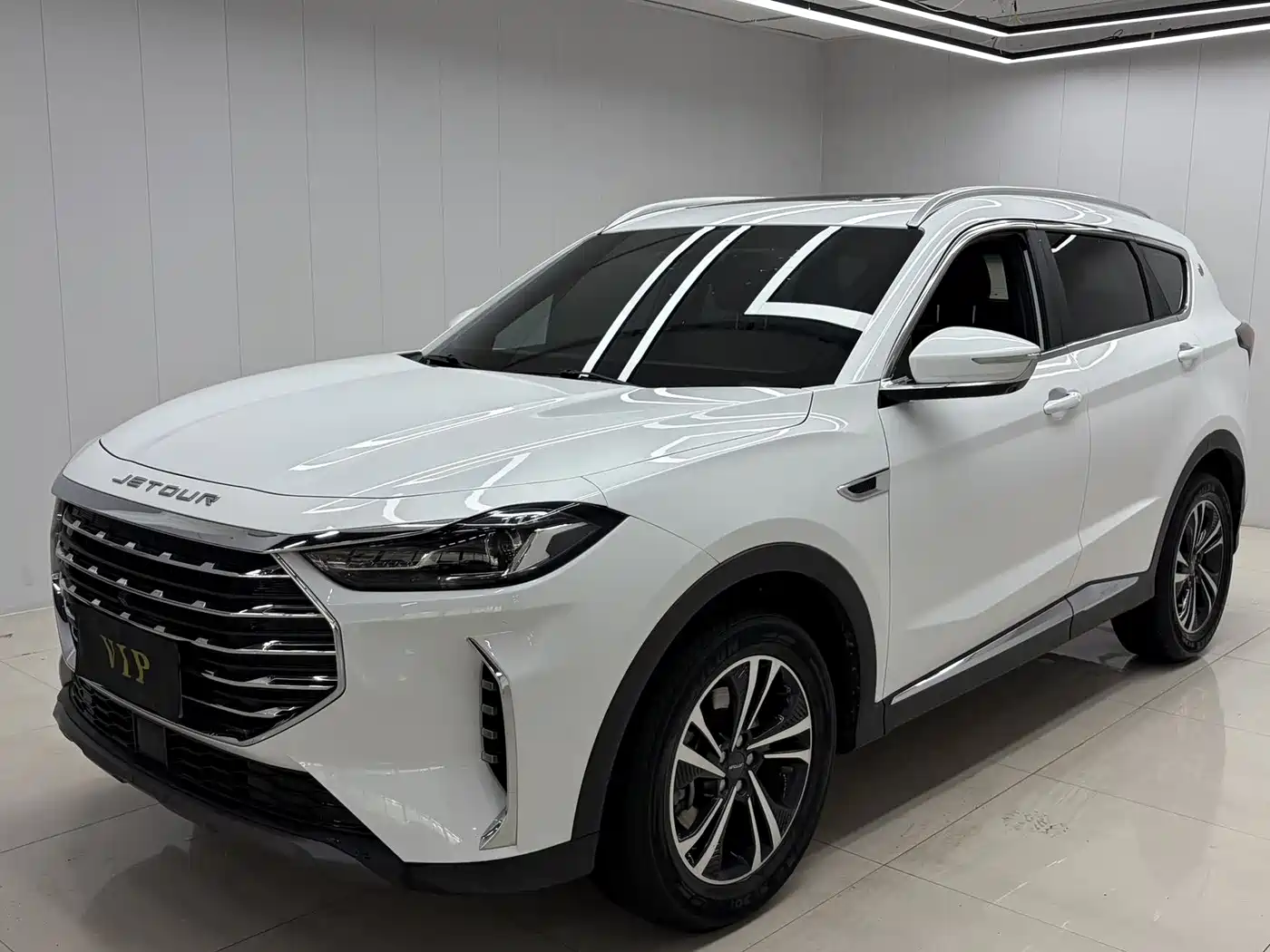 Jetour X70 PLUS 2022 1.5T CVT Mountain 5-seater