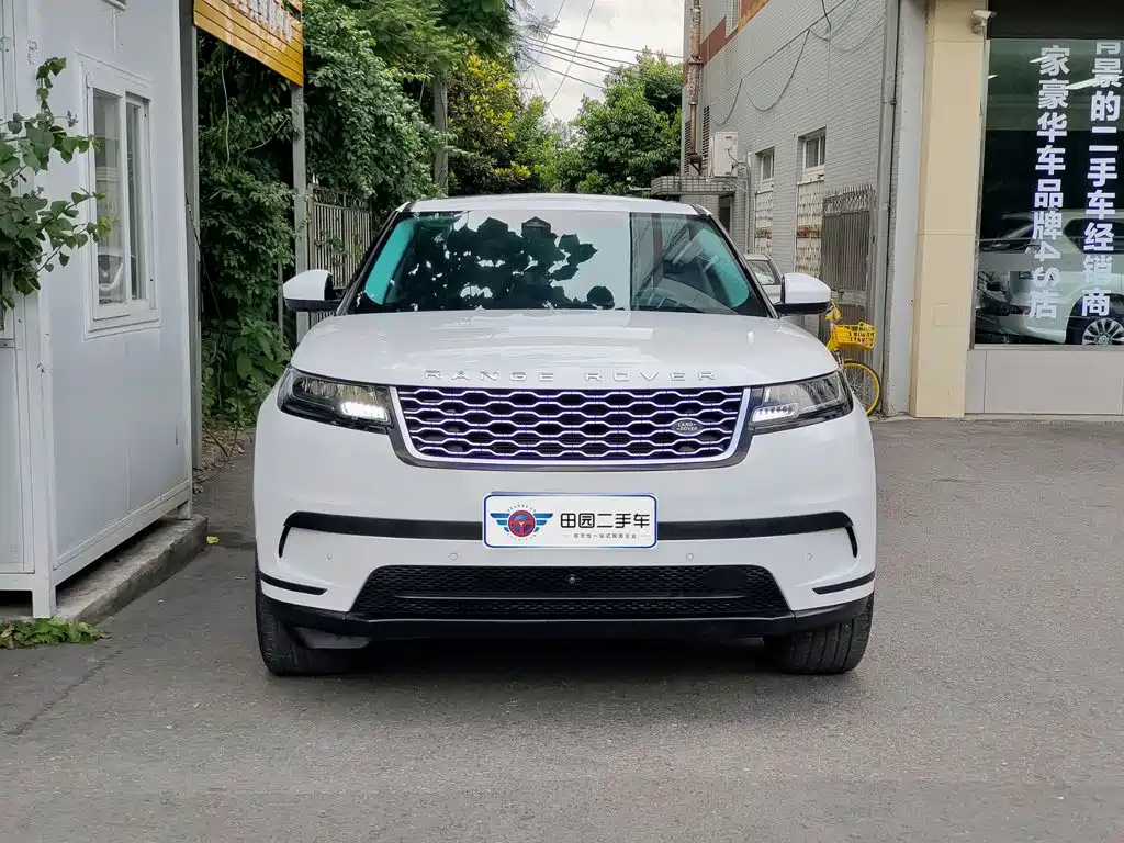 Фото 2 - Land Rover Range Rover Velar