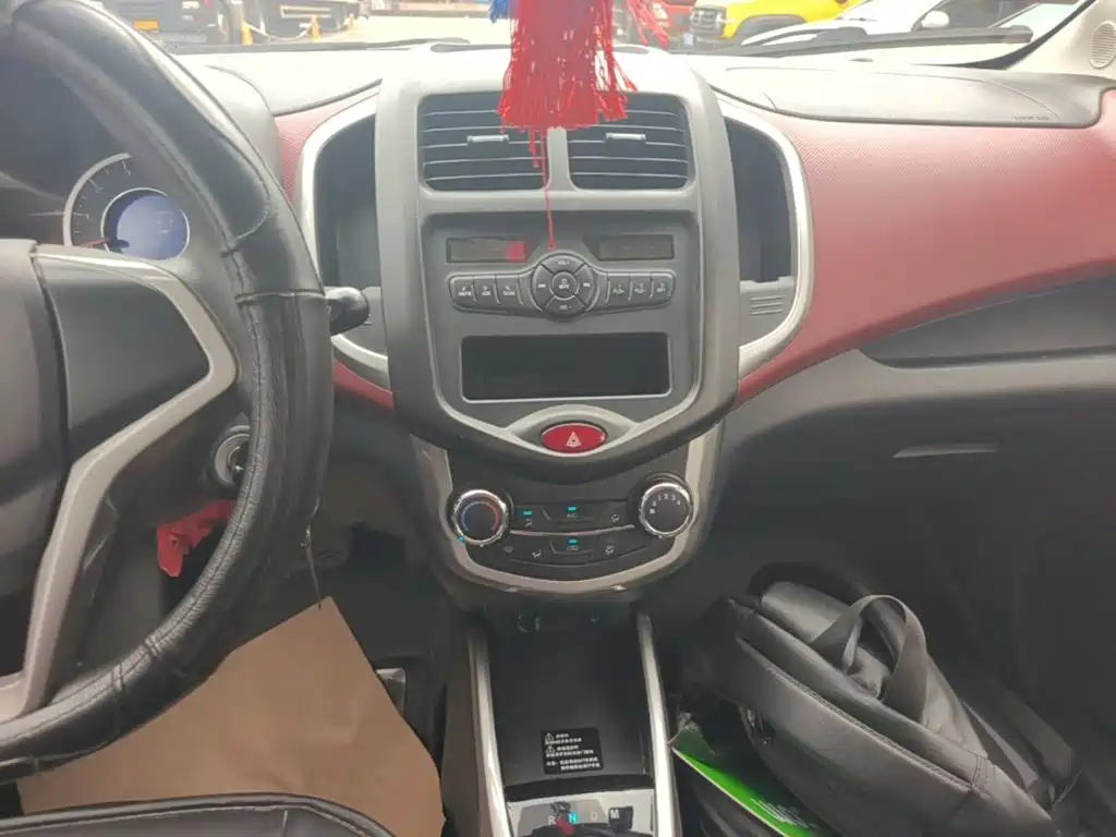 Changan Benben 2015 2015 1.4L IMT Luxury (China V)