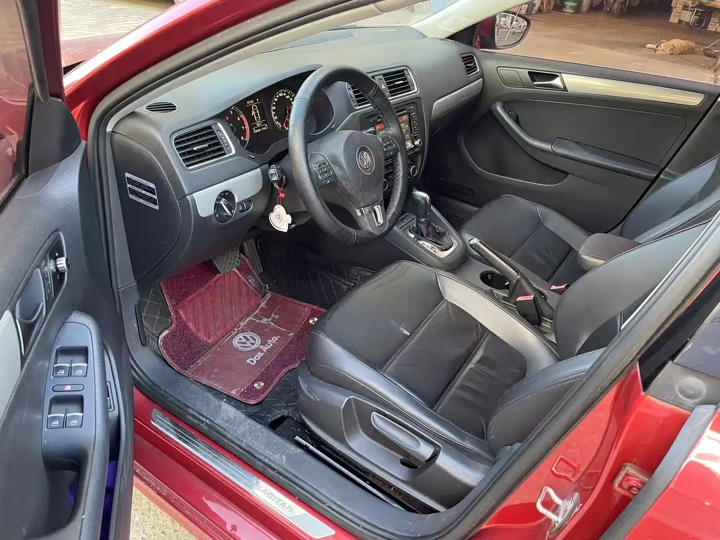 Фото 6 - Volkswagen Sagitar