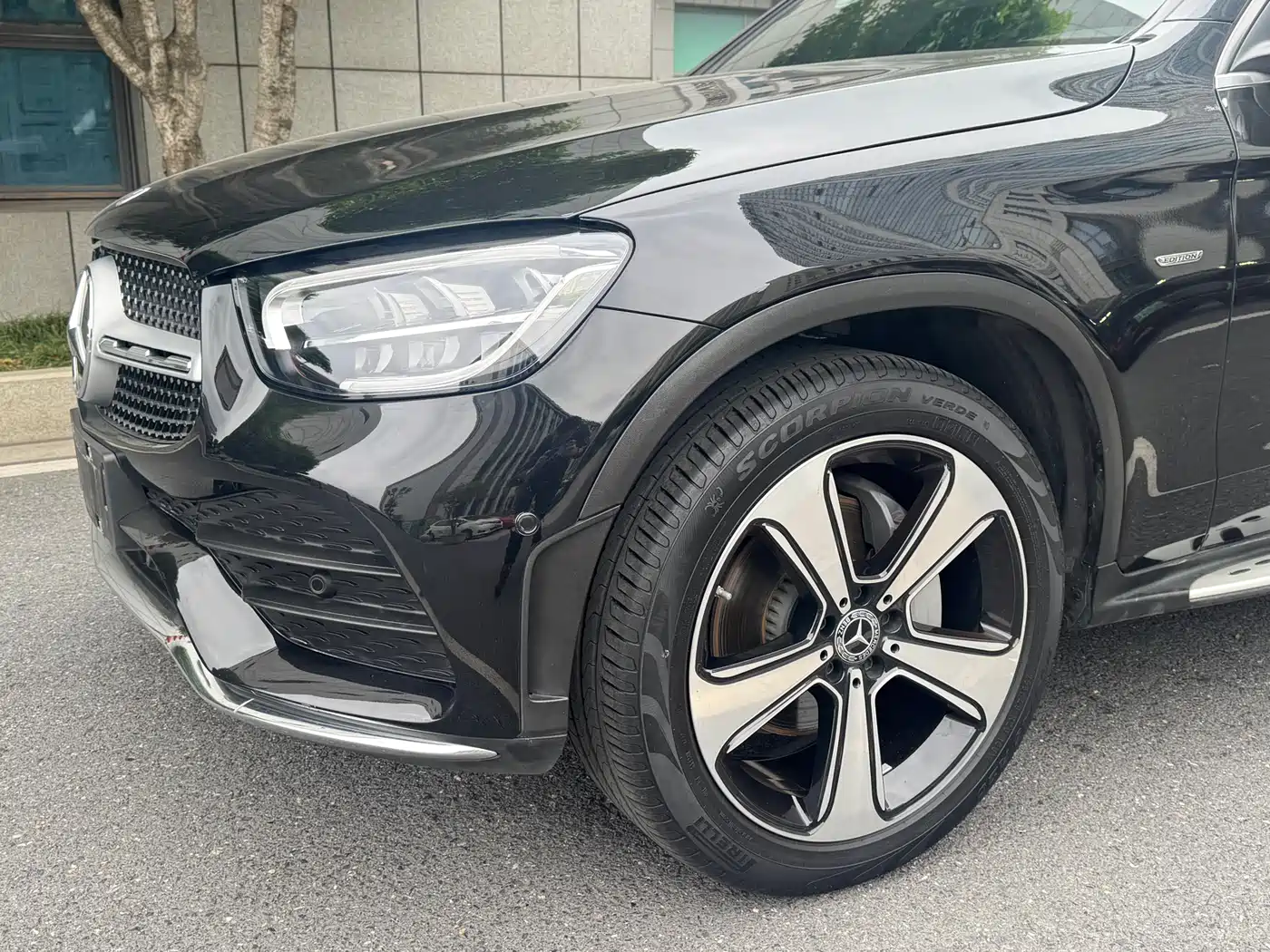 Mercedes-Benz GLC 2022 Facelift GLC 300 L 4MATIC Dynamic Collector's Edition фото 4