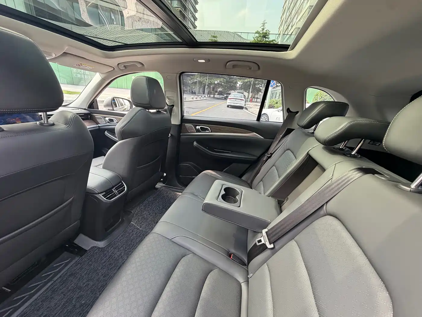 Skyworth Auto Skyworth HT-i 2024 2024 1.5L PHEV 115KM Smart Dragon Edition