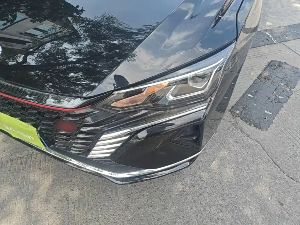 Dongfeng Aeolus Yixuan MAX 2023 2023 1.5T Ultra Stylish Dad Edition