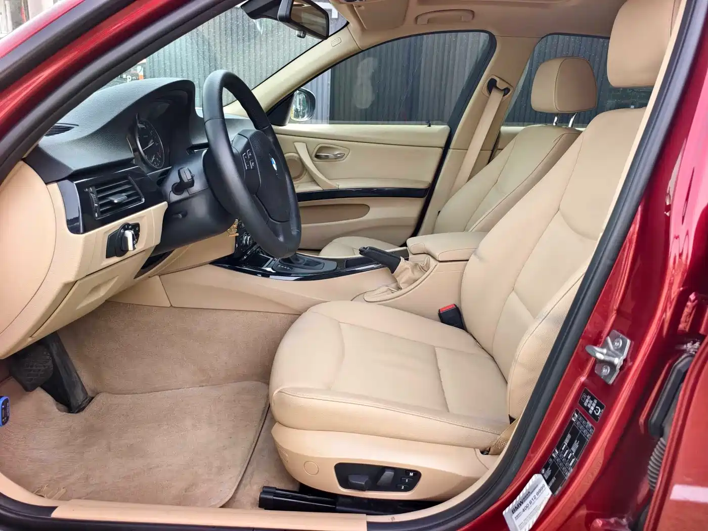 BMW 3 Series (Import) 2012 318i Leading фото 8