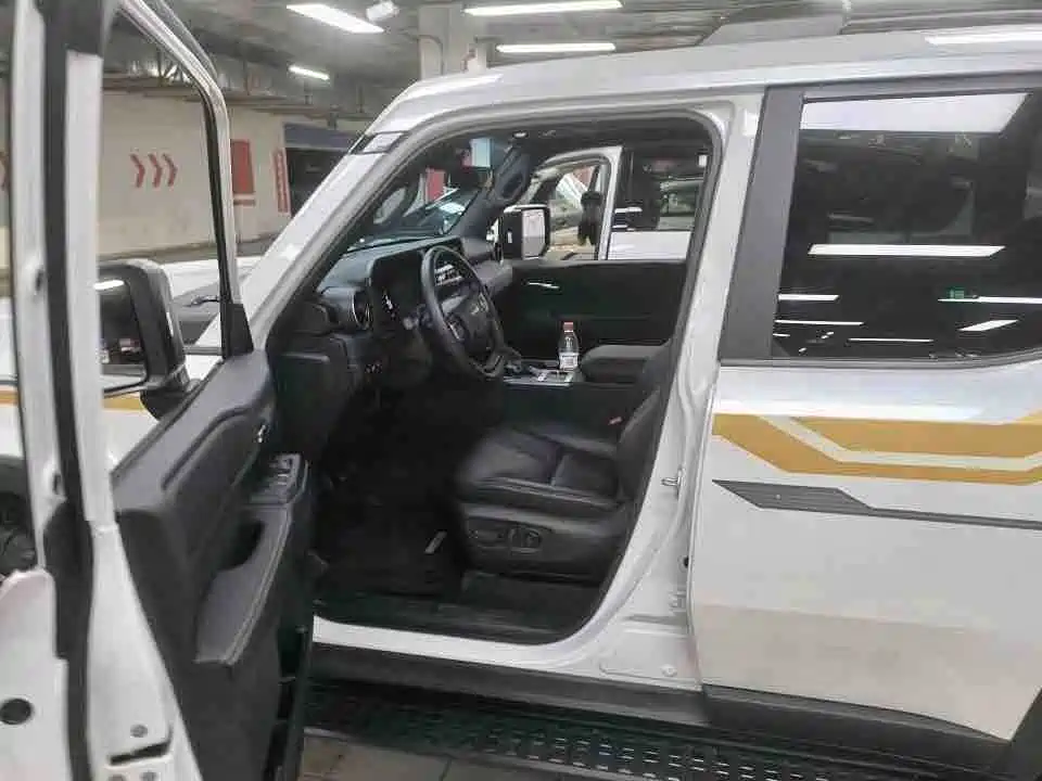 2025 Toyota Prado