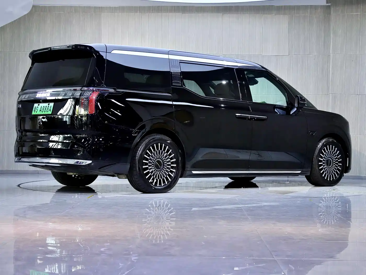 ZEEKR EXTREME KRYPTON 009