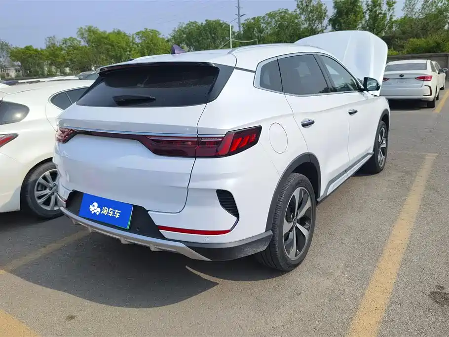 BYD Song PLUS PHEV 2021 EV Premium Model фото 3