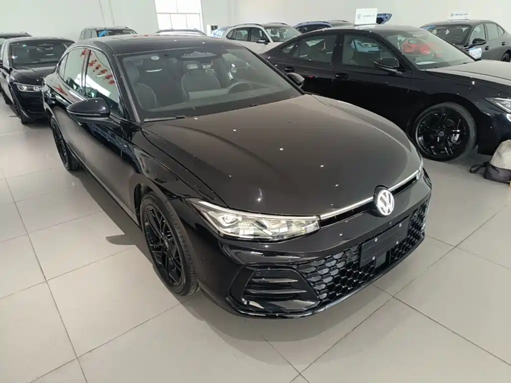 Volkswagen Passat 2025 2026 Pro 380TSI Starlight Dragon Prestige Edition
