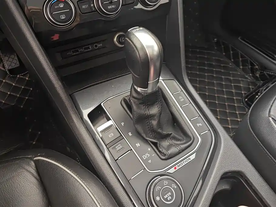 Volkswagen Tiguan 2018 330TSI 4WD Innovation Edition фото 16