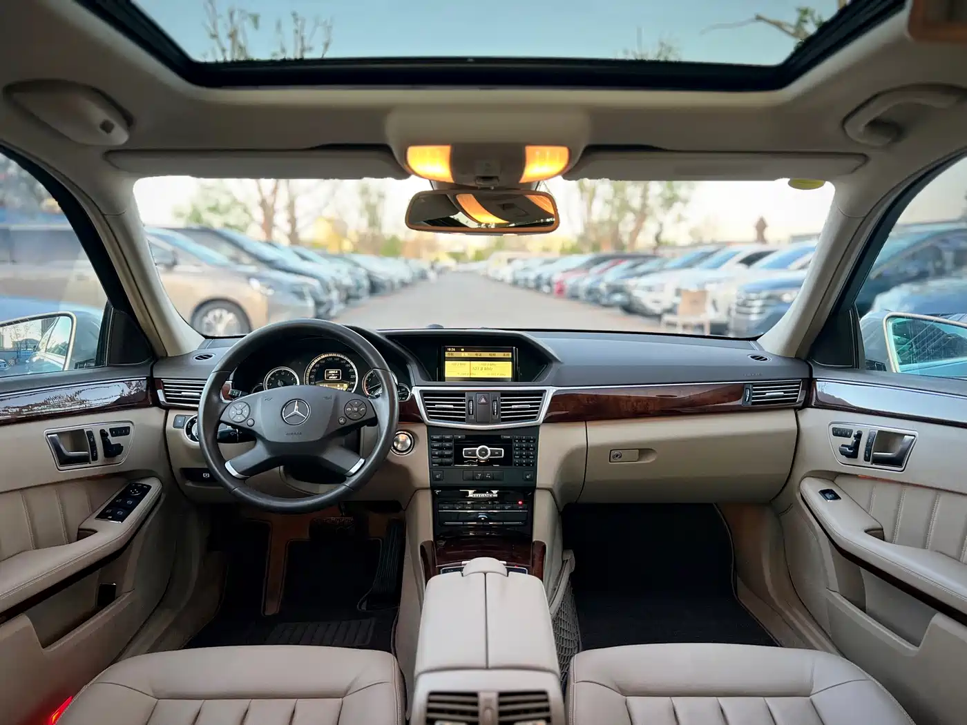 Mercedes-Benz E-Class 2011 E 300 L Elegance фото 10