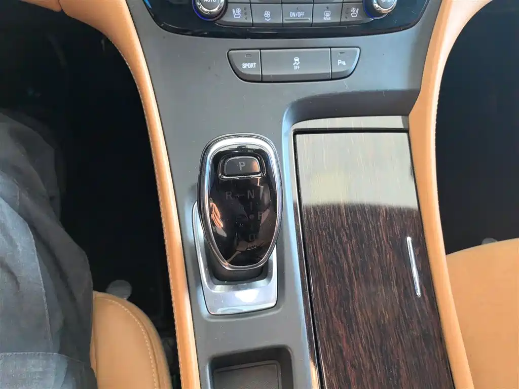 Buick LaCrosse 2016 20T Elite Type фото 13