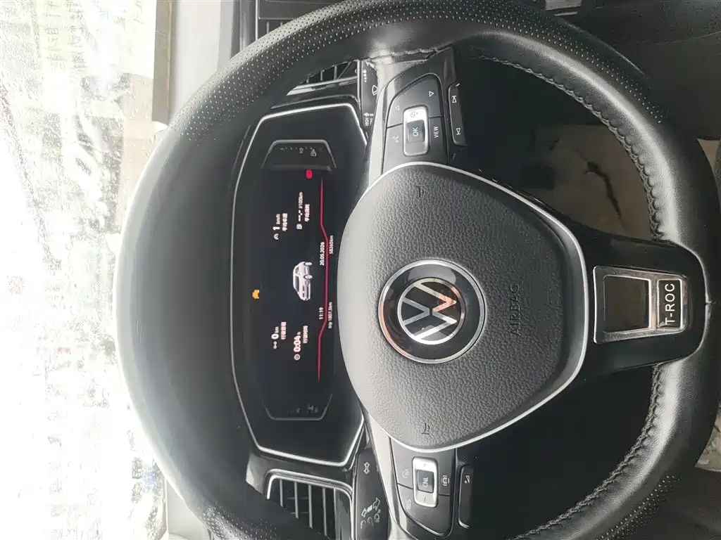 Volkswagen T-ROC 2022 280TSI DSG 2WD Elite PLUS фото 4