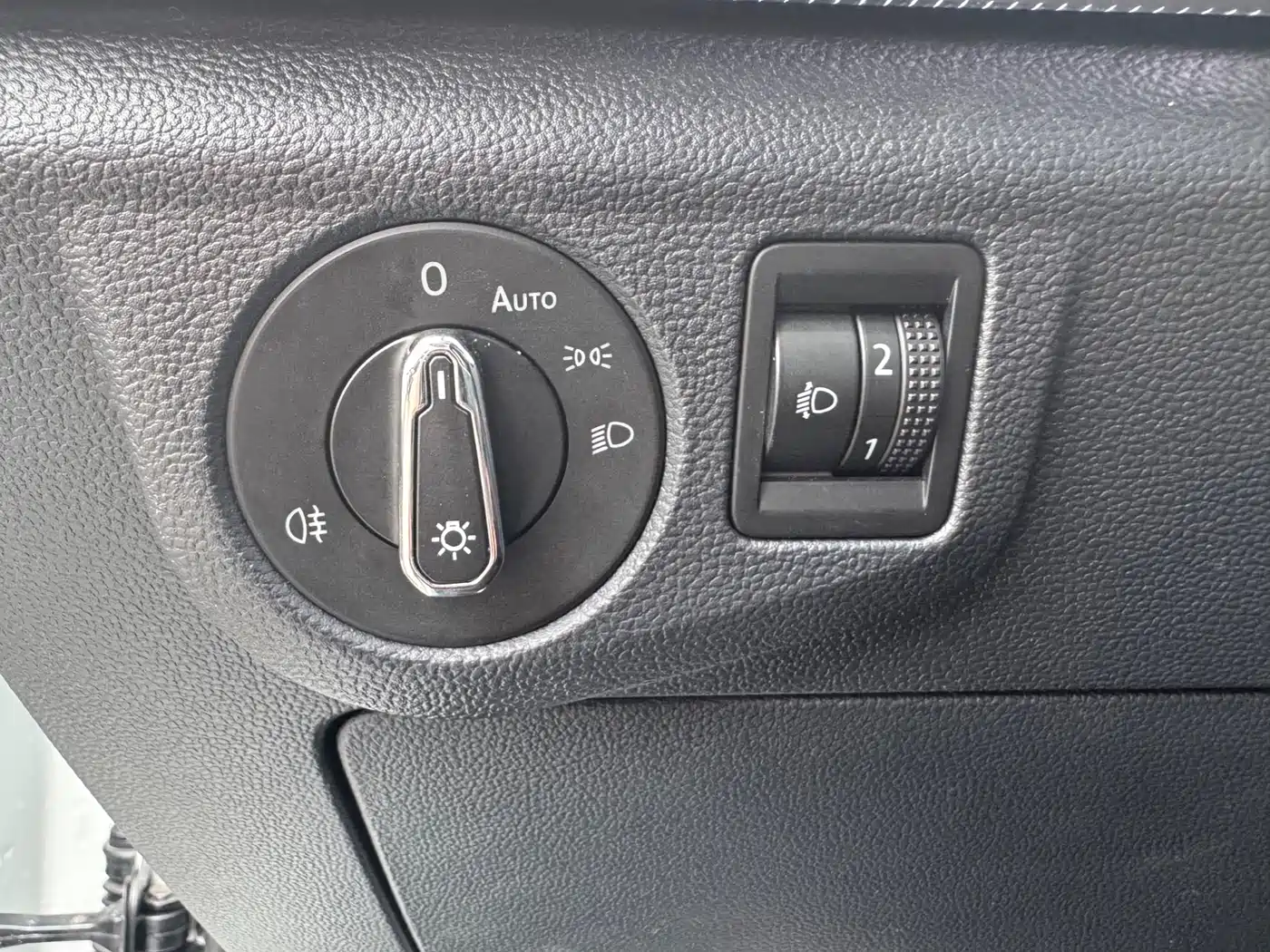 Volkswagen Bora 2025 200TSI DSG Joy Ride Navigation Edition фото 16