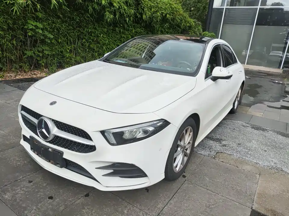 Mercedes-Benz A-Class 2021 A 200 L Sport Sedan Fashion Edition