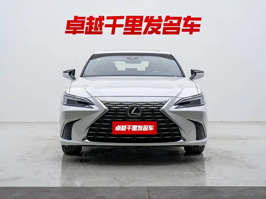 Lexus ES 2025 2025 200 Ultimate Edition