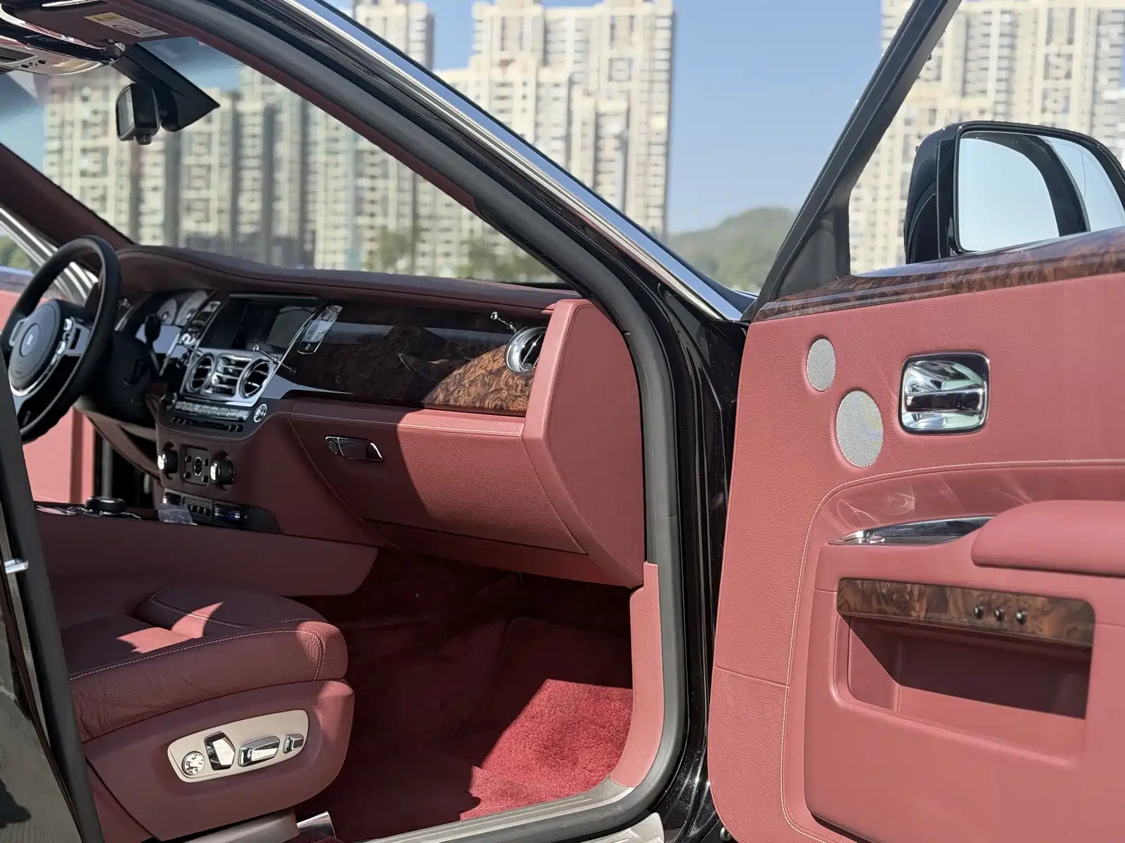 Фото 6 - Rolls-Royce Ghost