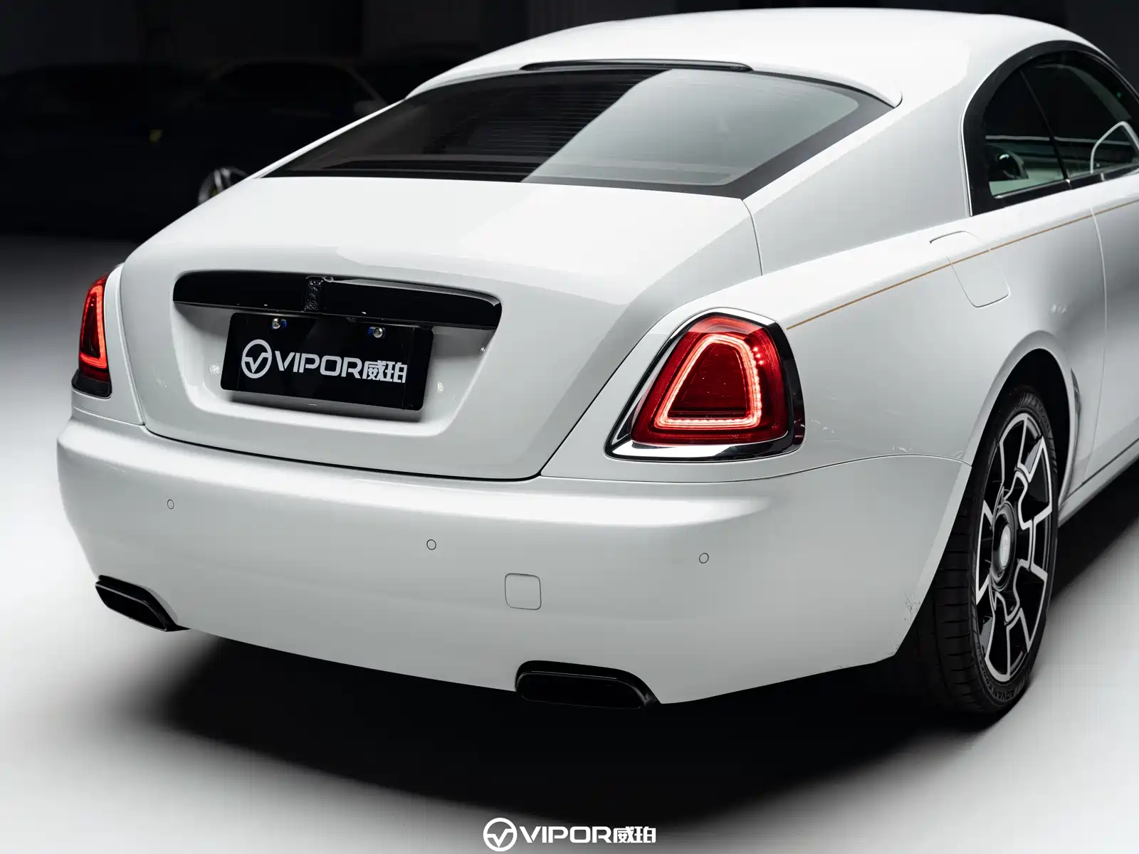 Фото 16 - Rolls-Royce Wraith