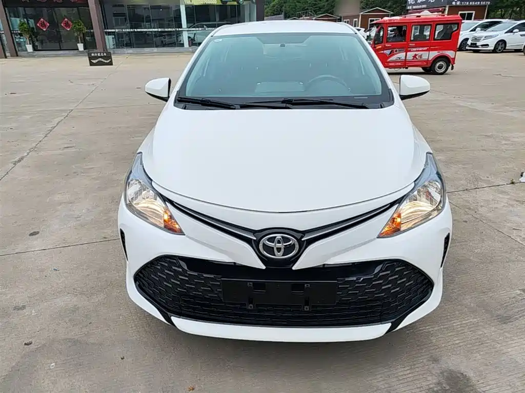 Toyota Vios FS 2017 1.5L CVT Fengchi Edition фото 3