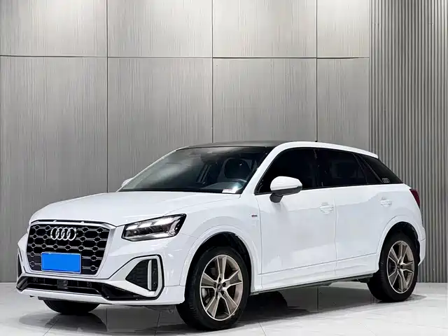 audi q2l