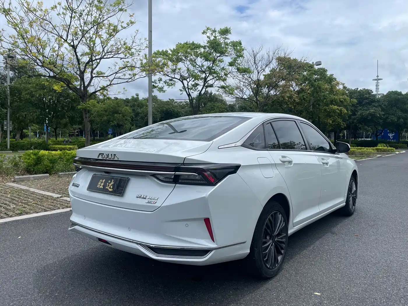 Dongfeng Aeolus Yixuan MAX 2023 2023 1.5T Super Dad Edition