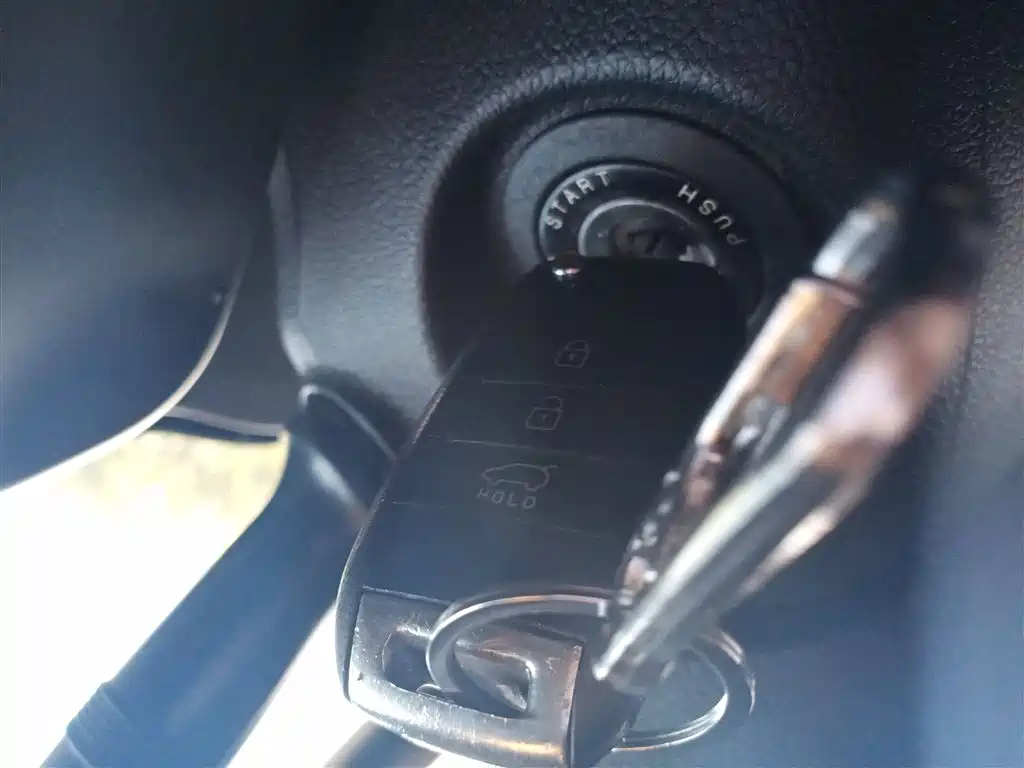 Kia Sportage 2015 2.0L Automatic 2WD GL фото 9