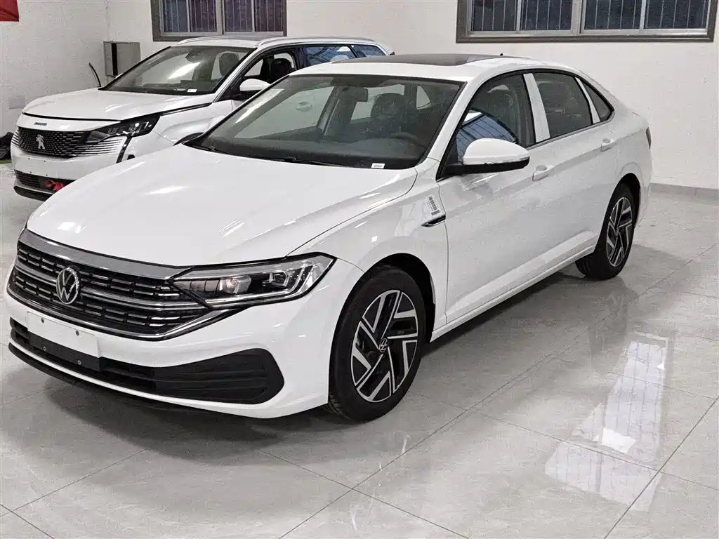 Volkswagen Sagitar 2025 300TSI DSG Flying Leap Edition фото 2