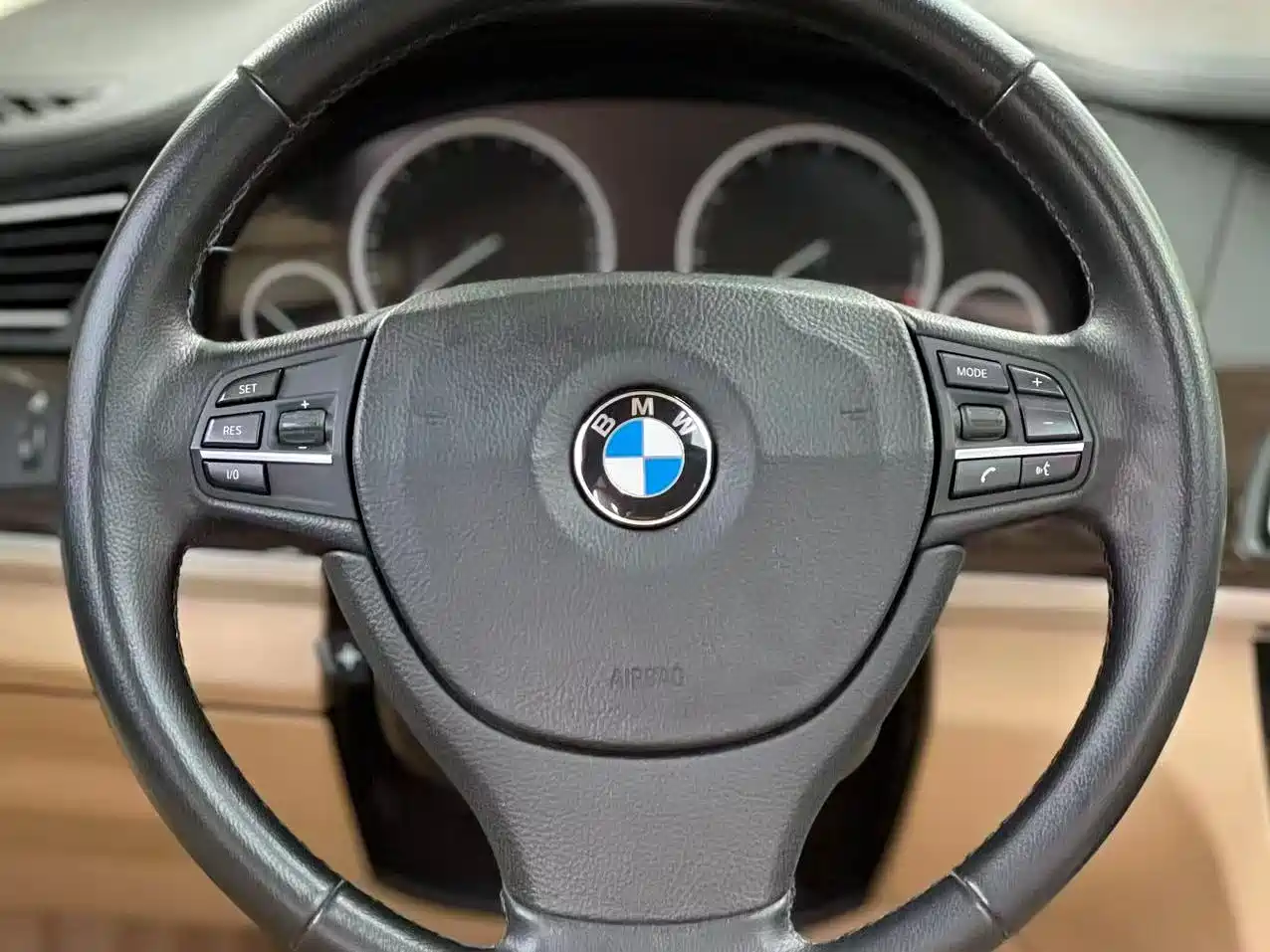 BMW 7 Series 2011 730Li Elegance фото 2