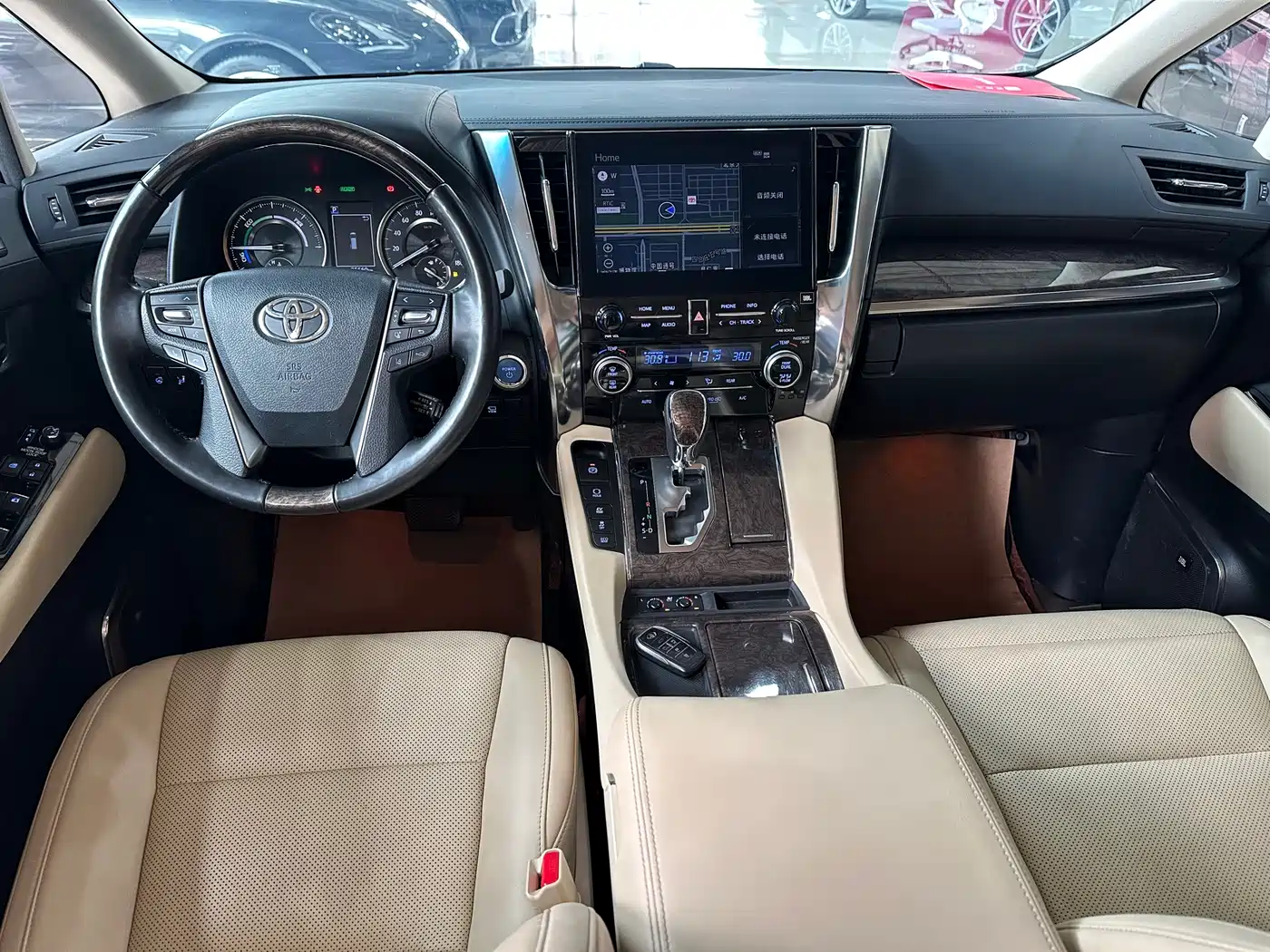 Toyota Alphard 2020 Hybrid 2.5L Premium Edition фото 14