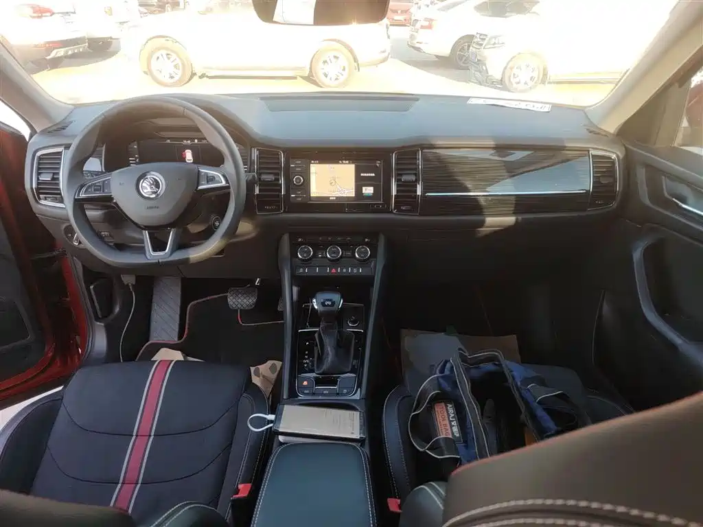 Škoda Kodiaq GT 2019 TSI330 2WD Comfort Edition China VI фото 12