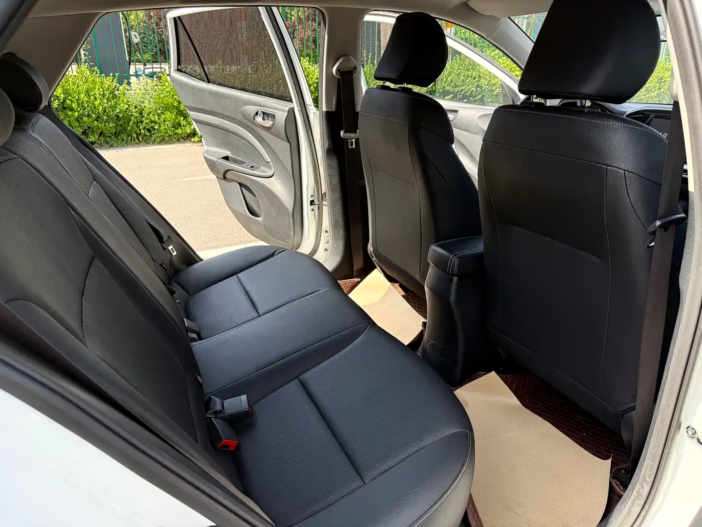 Kia KX1 2021 1.4L Automatic Fun Edition фото 14