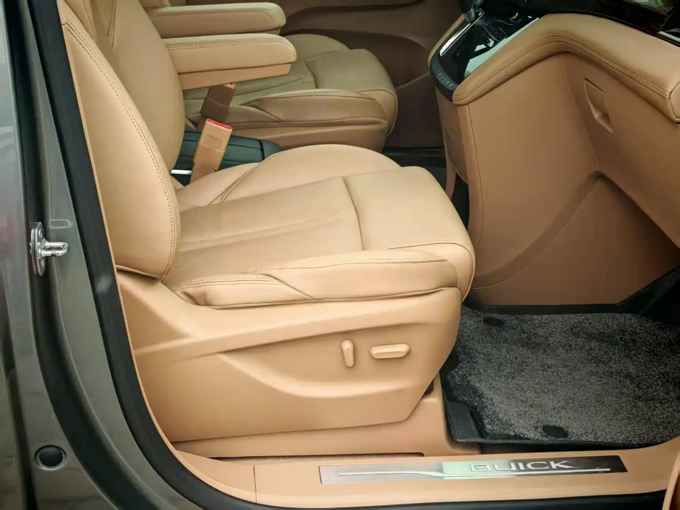 Buick GL8 2017 ES 28T Flagship China V фото 2